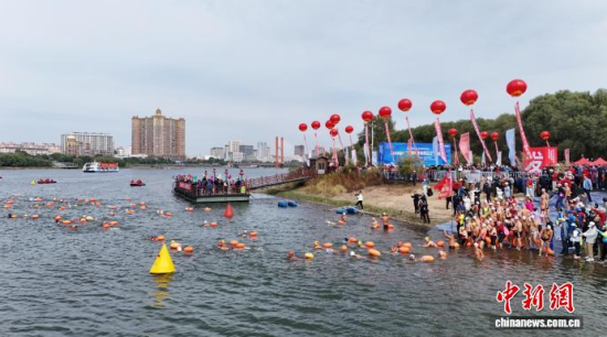 ��ӬF(xi��n)������Ӿʿ��������ˮ����ʯ���� �z