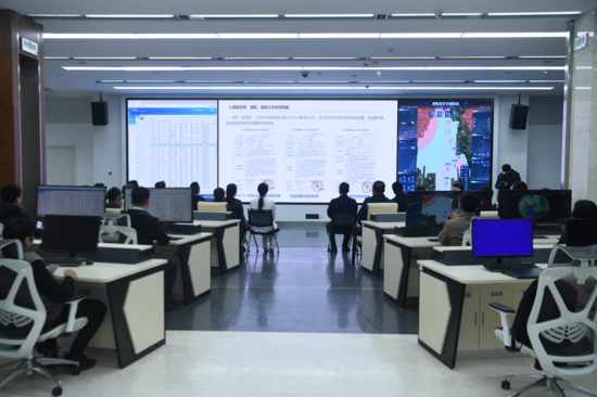 �������v�����@��I(y��)���˽�Ϳս�(j��ng)���l(f��)չ�����P(gu��n)���ߡ�