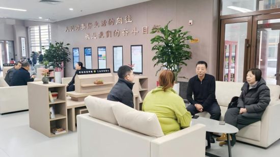 ����ì�ܼm���ҾC�����ġ������ڳɞ�Խ��(l��i)Խ������^(q��)����ă�(y��u)�x��